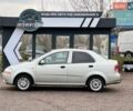 Серый Шевроле Авео, объемом двигателя 1.5 л и пробегом 229 тыс. км за 3800 $, фото 1 на Automoto.ua