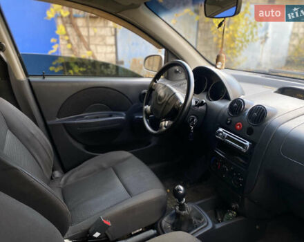 Серый Шевроле Авео, объемом двигателя 1.5 л и пробегом 141 тыс. км за 2200 $, фото 12 на Automoto.ua