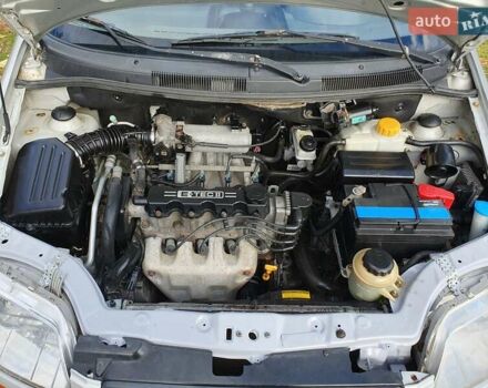 Серый Шевроле Авео, объемом двигателя 1.5 л и пробегом 188 тыс. км за 2000 $, фото 22 на Automoto.ua