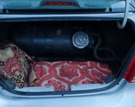 Серый Шевроле Авео, объемом двигателя 1.5 л и пробегом 245 тыс. км за 2600 $, фото 16 на Automoto.ua