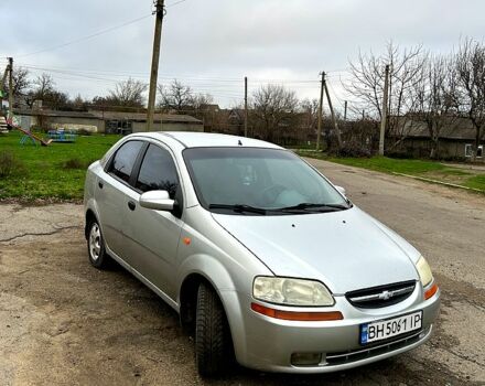 Серый Шевроле Авео, объемом двигателя 1.5 л и пробегом 255 тыс. км за 3000 $, фото 1 на Automoto.ua
