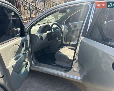 Серый Шевроле Авео, объемом двигателя 1.5 л и пробегом 155 тыс. км за 2500 $, фото 11 на Automoto.ua