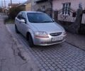 Серый Шевроле Авео, объемом двигателя 1.5 л и пробегом 265 тыс. км за 2000 $, фото 1 на Automoto.ua