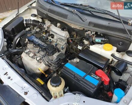 Серый Шевроле Авео, объемом двигателя 1.5 л и пробегом 188 тыс. км за 2000 $, фото 25 на Automoto.ua