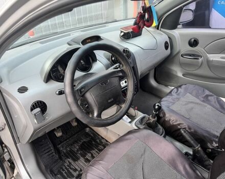 Серый Шевроле Авео, объемом двигателя 1.5 л и пробегом 320 тыс. км за 1193 $, фото 6 на Automoto.ua