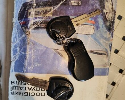 Серый Шевроле Авео, объемом двигателя 1.5 л и пробегом 359 тыс. км за 1400 $, фото 4 на Automoto.ua