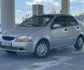Серый Шевроле Авео, объемом двигателя 1.5 л и пробегом 280 тыс. км за 2555 $, фото 1 на Automoto.ua
