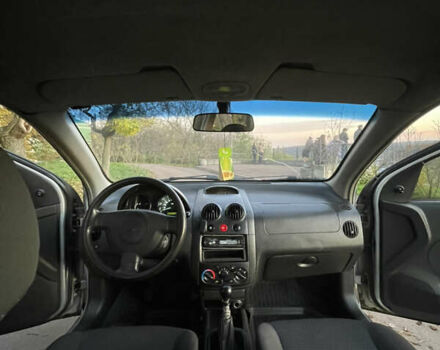 Сірий Шевроле Авео, об'ємом двигуна 1.5 л та пробігом 385 тис. км за 2200 $, фото 8 на Automoto.ua