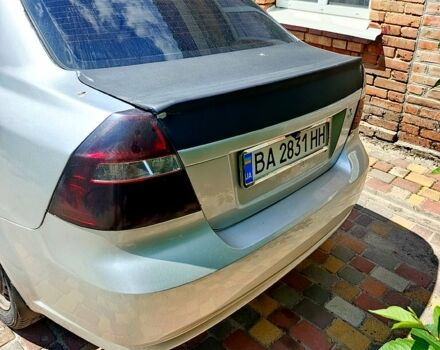 Серый Шевроле Авео, объемом двигателя 1.5 л и пробегом 194 тыс. км за 2800 $, фото 5 на Automoto.ua