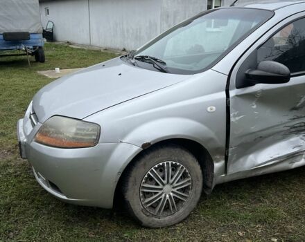 Сірий Шевроле Авео, об'ємом двигуна 1.5 л та пробігом 200 тис. км за 899 $, фото 4 на Automoto.ua