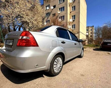 Серый Шевроле Авео, объемом двигателя 1.5 л и пробегом 270 тыс. км за 3400 $, фото 2 на Automoto.ua