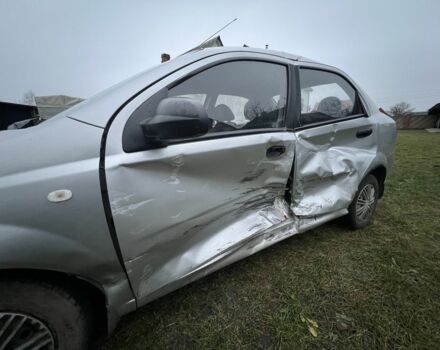 Сірий Шевроле Авео, об'ємом двигуна 1.5 л та пробігом 200 тис. км за 899 $, фото 5 на Automoto.ua