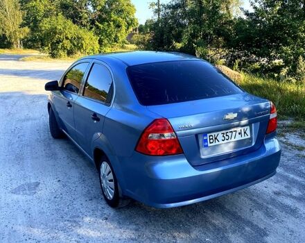 Серый Шевроле Авео, объемом двигателя 1.5 л и пробегом 265 тыс. км за 3000 $, фото 1 на Automoto.ua