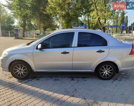 Серый Шевроле Авео, объемом двигателя 1.5 л и пробегом 327 тыс. км за 3500 $, фото 5 на Automoto.ua