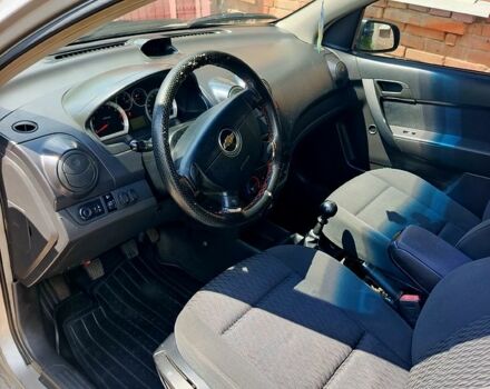 Серый Шевроле Авео, объемом двигателя 1.5 л и пробегом 194 тыс. км за 2800 $, фото 2 на Automoto.ua