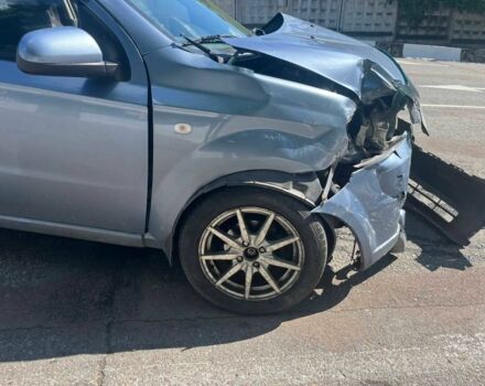 Серый Шевроле Авео, объемом двигателя 0 л и пробегом 205 тыс. км за 1500 $, фото 2 на Automoto.ua