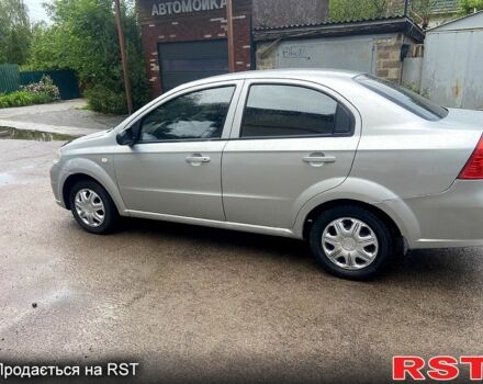 Серый Шевроле Авео, объемом двигателя 1.5 л и пробегом 350 тыс. км за 2500 $, фото 1 на Automoto.ua