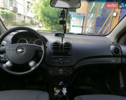 Сірий Шевроле Авео, об'ємом двигуна 1.4 л та пробігом 238 тис. км за 3500 $, фото 13 на Automoto.ua