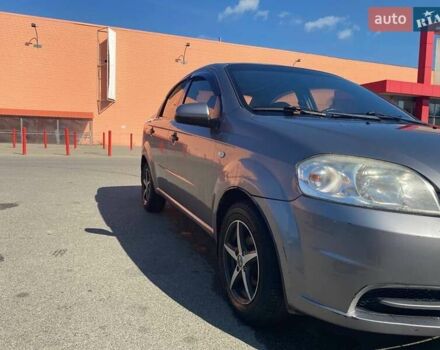 Сірий Шевроле Авео, об'ємом двигуна 1.5 л та пробігом 235 тис. км за 3700 $, фото 3 на Automoto.ua