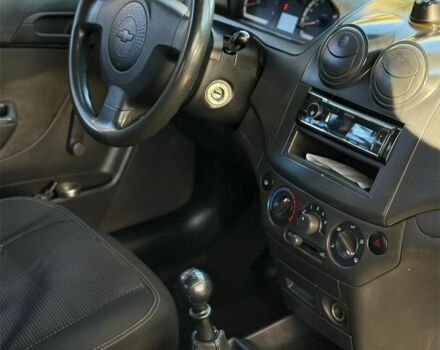 Серый Шевроле Авео, объемом двигателя 1.5 л и пробегом 263 тыс. км за 3400 $, фото 6 на Automoto.ua
