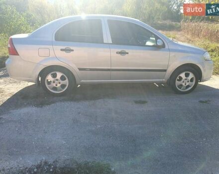 Сірий Шевроле Авео, об'ємом двигуна 1.5 л та пробігом 180 тис. км за 4500 $, фото 6 на Automoto.ua