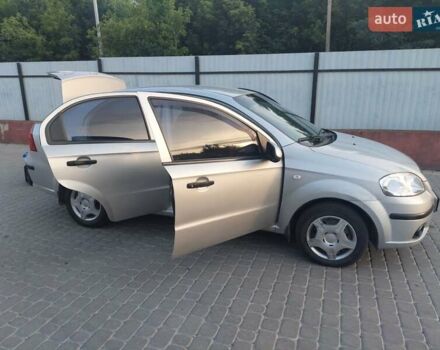 Серый Шевроле Авео, объемом двигателя 1.5 л и пробегом 194 тыс. км за 3500 $, фото 7 на Automoto.ua