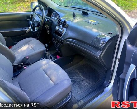 Серый Шевроле Авео, объемом двигателя 1.6 л и пробегом 160 тыс. км за 3300 $, фото 4 на Automoto.ua