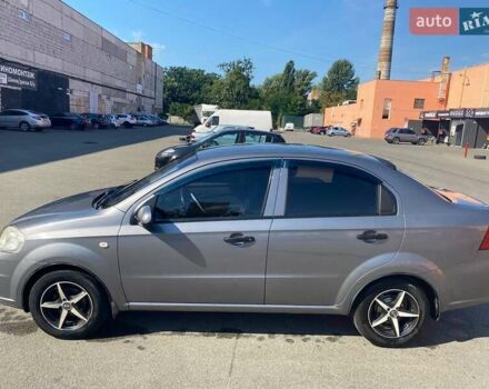 Сірий Шевроле Авео, об'ємом двигуна 1.5 л та пробігом 235 тис. км за 3700 $, фото 4 на Automoto.ua