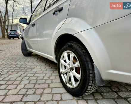 Серый Шевроле Авео, объемом двигателя 1.5 л и пробегом 223 тыс. км за 2850 $, фото 28 на Automoto.ua