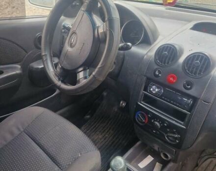 Сірий Шевроле Авео, об'ємом двигуна 1.5 л та пробігом 180 тис. км за 1650 $, фото 6 на Automoto.ua