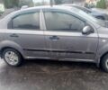 Серый Шевроле Авео, объемом двигателя 1.5 л и пробегом 290 тыс. км за 2000 $, фото 1 на Automoto.ua