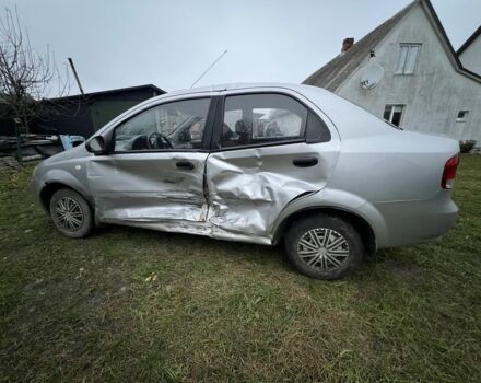 Сірий Шевроле Авео, об'ємом двигуна 1.5 л та пробігом 200 тис. км за 899 $, фото 6 на Automoto.ua