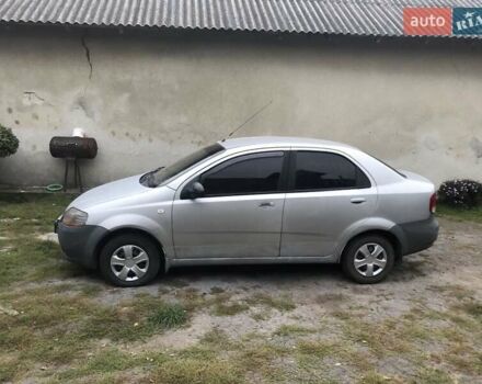 Серый Шевроле Авео, объемом двигателя 1.5 л и пробегом 250 тыс. км за 1600 $, фото 1 на Automoto.ua