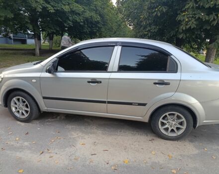 Серый Шевроле Авео, объемом двигателя 1.5 л и пробегом 168 тыс. км за 3700 $, фото 1 на Automoto.ua