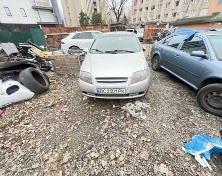 Серый Шевроле Авео, объемом двигателя 1.5 л и пробегом 400 тыс. км за 1800 $, фото 1 на Automoto.ua