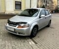 Серый Шевроле Авео, объемом двигателя 1.5 л и пробегом 250 тыс. км за 2250 $, фото 1 на Automoto.ua