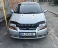 Серый Шевроле Авео, объемом двигателя 1.5 л и пробегом 233 тыс. км за 2351 $, фото 1 на Automoto.ua