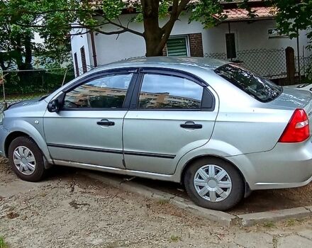 Сірий Шевроле Авео, об'ємом двигуна 1.5 л та пробігом 340 тис. км за 3750 $, фото 2 на Automoto.ua