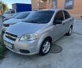 Серый Шевроле Авео, объемом двигателя 1.5 л и пробегом 200 тыс. км за 2150 $, фото 1 на Automoto.ua