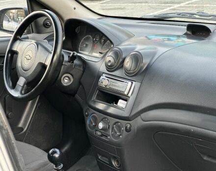Серый Шевроле Авео, объемом двигателя 1.5 л и пробегом 230 тыс. км за 2850 $, фото 5 на Automoto.ua