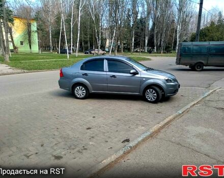 Серый Шевроле Авео, объемом двигателя 1.5 л и пробегом 177 тыс. км за 4000 $, фото 1 на Automoto.ua