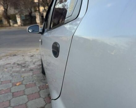 Серый Шевроле Авео, объемом двигателя 1.5 л и пробегом 230 тыс. км за 2299 $, фото 9 на Automoto.ua