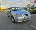Серый Шевроле Авео, объемом двигателя 1.5 л и пробегом 72 тыс. км за 4400 $, фото 1 на Automoto.ua