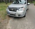 Серый Шевроле Авео, объемом двигателя 1.5 л и пробегом 213 тыс. км за 4000 $, фото 1 на Automoto.ua