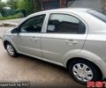 Серый Шевроле Авео, объемом двигателя 1.5 л и пробегом 350 тыс. км за 2500 $, фото 3 на Automoto.ua