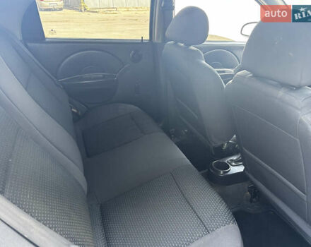 Сірий Шевроле Авео, об'ємом двигуна 0 л та пробігом 380 тис. км за 1250 $, фото 3 на Automoto.ua