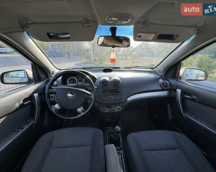 Серый Шевроле Авео, объемом двигателя 1.4 л и пробегом 187 тыс. км за 3600 $, фото 6 на Automoto.ua