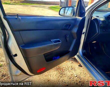 Серый Шевроле Авео, объемом двигателя 1.5 л и пробегом 220 тыс. км за 2900 $, фото 9 на Automoto.ua