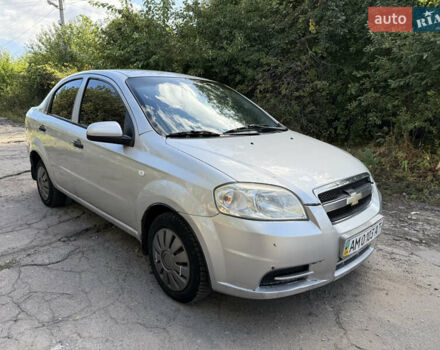 Серый Шевроле Авео, объемом двигателя 1.5 л и пробегом 289 тыс. км за 3450 $, фото 1 на Automoto.ua