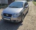 Серый Шевроле Авео, объемом двигателя 1.5 л и пробегом 195 тыс. км за 3693 $, фото 1 на Automoto.ua